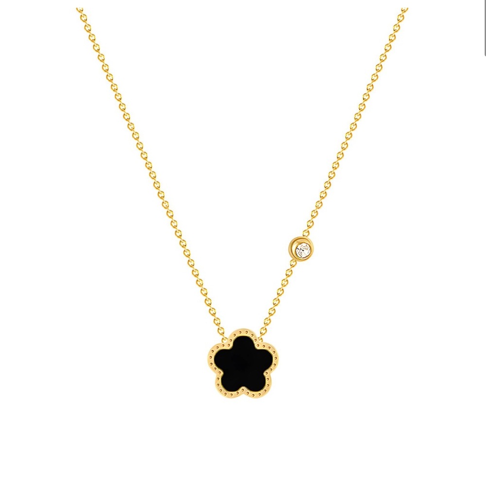 Elegant Gold and Black Flower Pendant Necklace